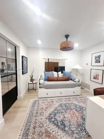 8935 NW 11th Street Pembroke Pines FL 33024