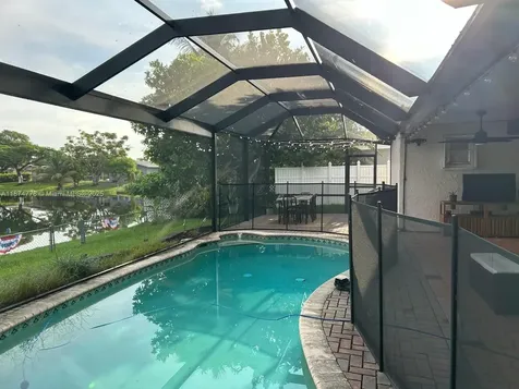 8935 NW 11th Street Pembroke Pines FL 33024