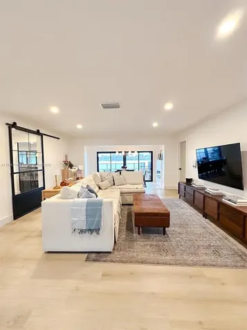 8935 NW 11th Street Pembroke Pines FL 33024