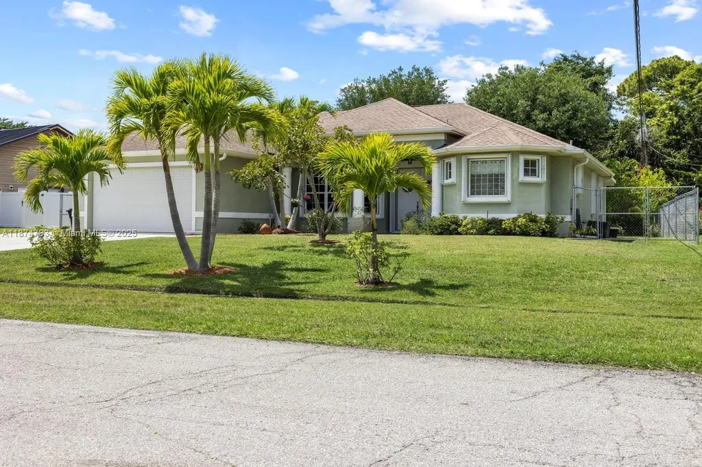 2532 SE Leithgow Street Port St. Lucie FL 34952