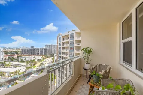 3180 S Ocean Drive Hallandale Beach FL 33009
