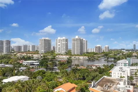 3180 S Ocean Drive Hallandale Beach FL 33009