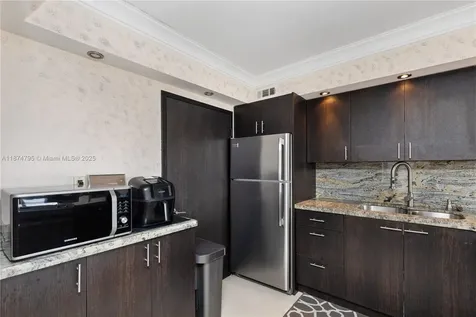 3180 S Ocean Drive Hallandale Beach FL 33009