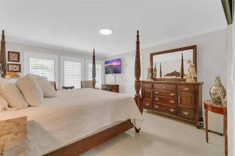 1900 SW 126th Court Miami FL 33175