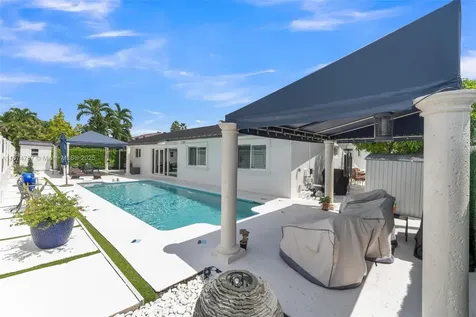 1900 SW 126th Court Miami FL 33175