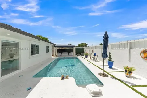 1900 SW 126th Court Miami FL 33175