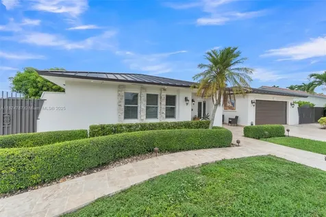 1900 SW 126th Court Miami FL 33175