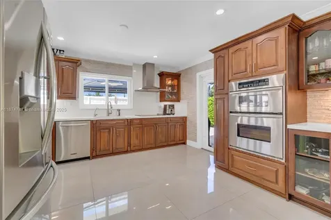 1900 SW 126th Court Miami FL 33175