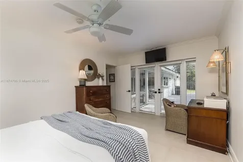 16081 SW 86th Avenue Palmetto Bay FL 33157