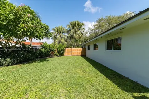 16081 SW 86th Avenue Palmetto Bay FL 33157