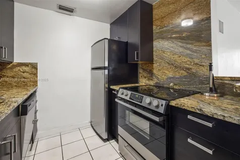641 Espanola Way Miami Beach FL 33139