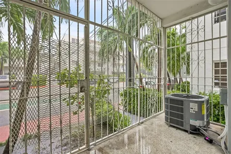 641 Espanola Way Miami Beach FL 33139
