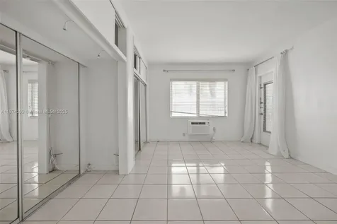 641 Espanola Way Miami Beach FL 33139