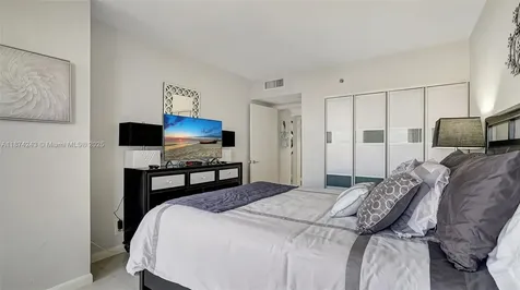 3598 Yacht Club Drive Aventura FL 33180