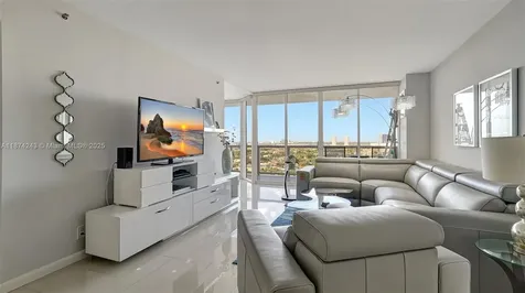 3598 Yacht Club Drive Aventura FL 33180