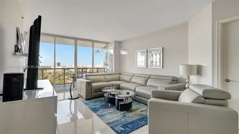 3598 Yacht Club Drive Aventura FL 33180