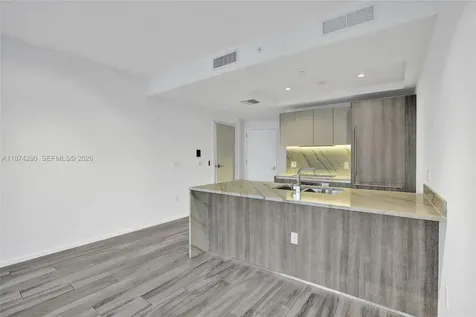801 S Miami Avenue Miami FL 33130