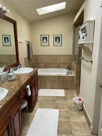 1095 Weeping Willow Way Hollywood FL 33019