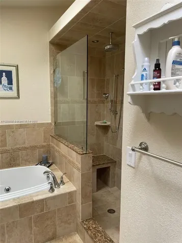 1095 Weeping Willow Way Hollywood FL 33019