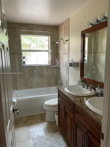 1095 Weeping Willow Way Hollywood FL 33019