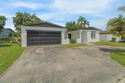 9411 NW 19th Street Pembroke Pines FL 33024