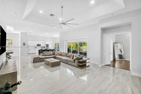5646 NW 109th Lane Coral Springs FL 33076