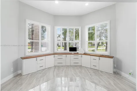 5646 NW 109th Lane Coral Springs FL 33076
