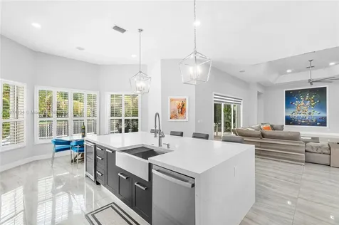5646 NW 109th Lane Coral Springs FL 33076