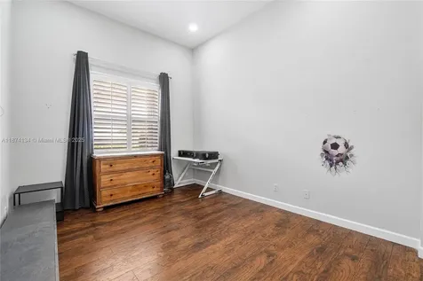5646 NW 109th Lane Coral Springs FL 33076