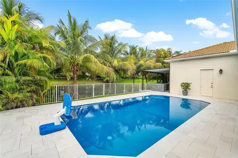 5646 NW 109th Lane Coral Springs FL 33076