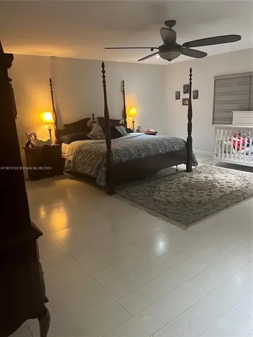 7521 SW 57th Terrace Miami FL 33143