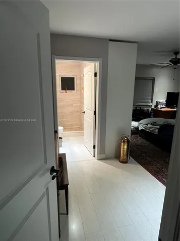 7521 SW 57th Terrace Miami FL 33143