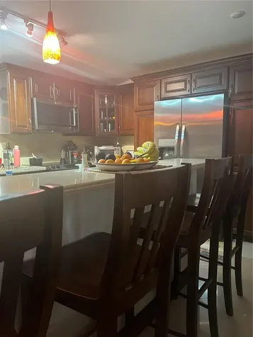 7521 SW 57th Terrace Miami FL 33143