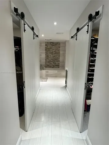 7521 SW 57th Terrace Miami FL 33143