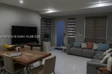 10255 NW 63 Terrace Doral FL 33178