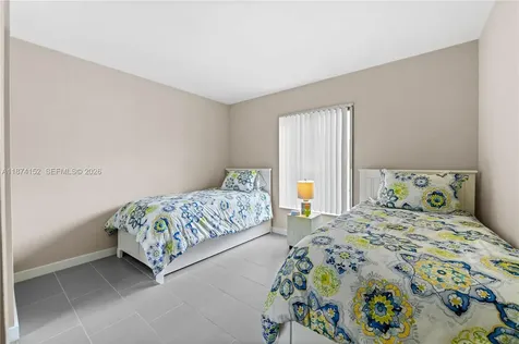 812 Sky Pine Way Green Acres FL 33415