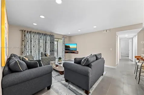 812 Sky Pine Way Green Acres FL 33415