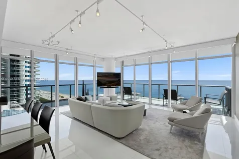 3737 Collins Avenue Miami Beach FL 33140