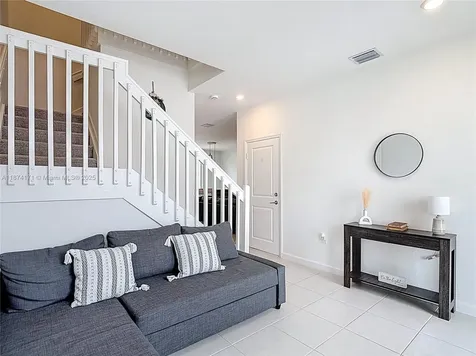 716 SE 14th Street Homestead FL 33034