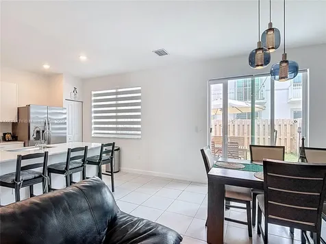 716 SE 14th Street Homestead FL 33034