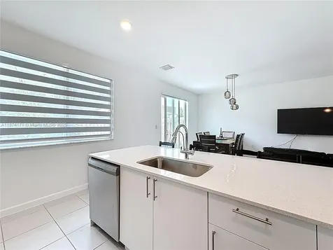 716 SE 14th Street Homestead FL 33034