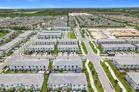 716 SE 14th Street Homestead FL 33034