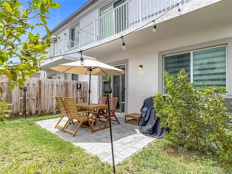 716 SE 14th Street Homestead FL 33034