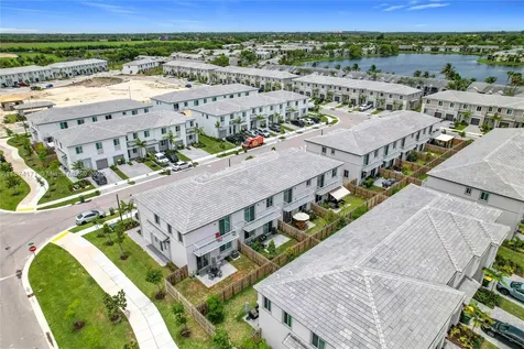 716 SE 14th Street Homestead FL 33034