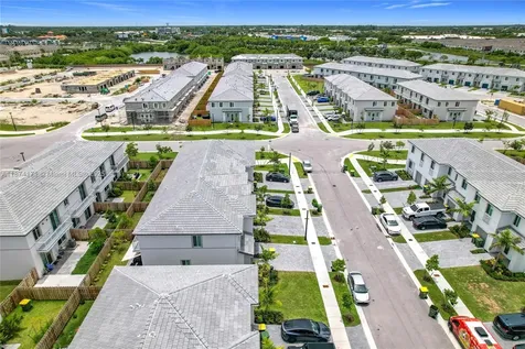 716 SE 14th Street Homestead FL 33034