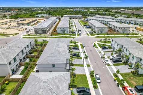 716 SE 14th Street Homestead FL 33034