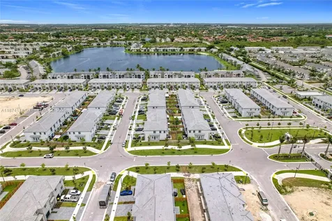 716 SE 14th Street Homestead FL 33034