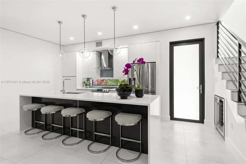 2679 NE 8th Avenue Fort Lauderdale FL 33334