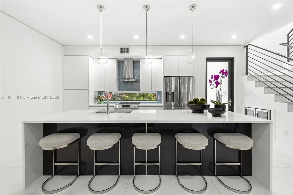 2679 NE 8th Avenue Fort Lauderdale FL 33334