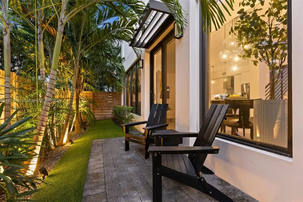 2679 NE 8th Avenue Fort Lauderdale FL 33334